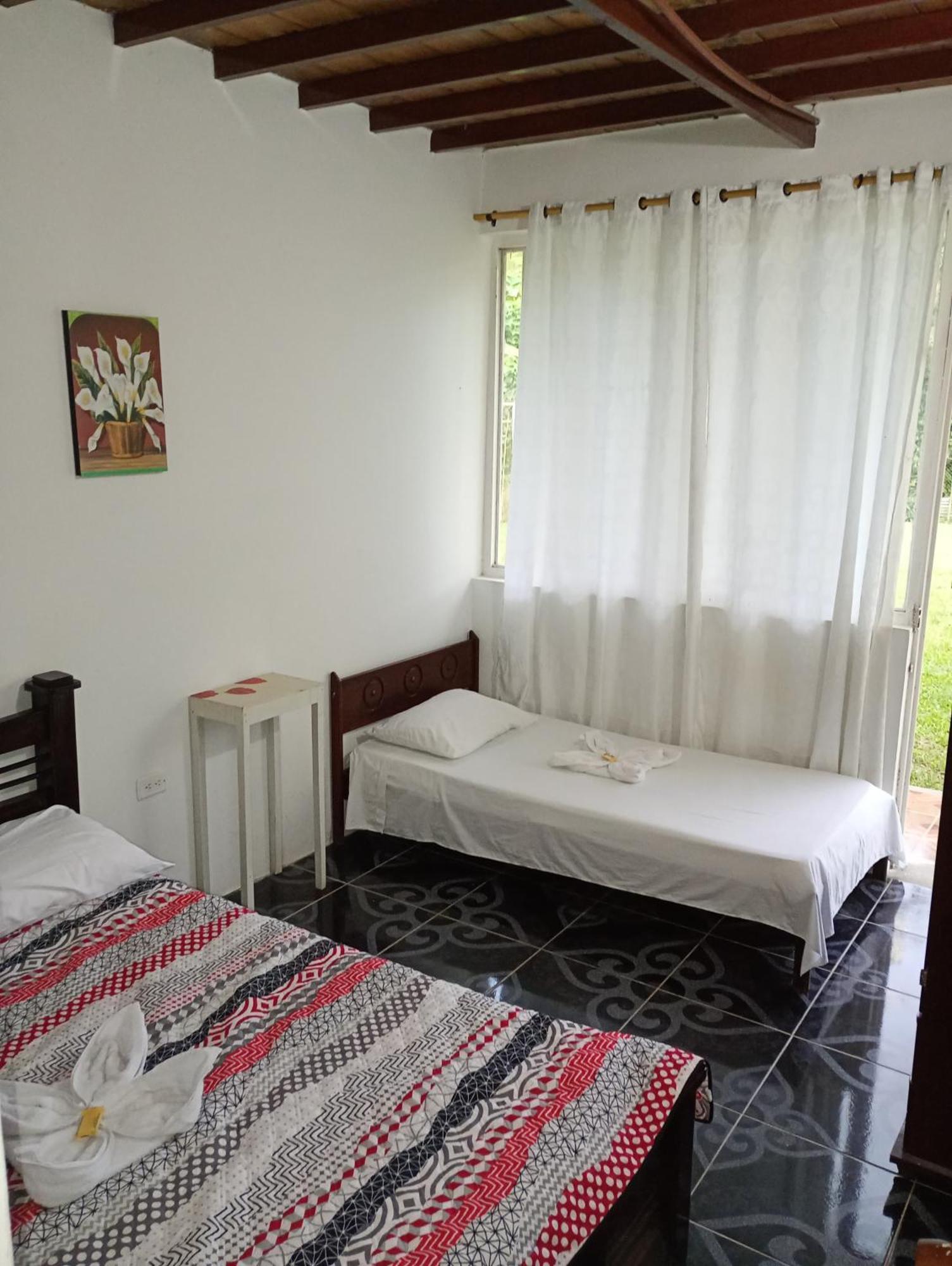 Ecohotel Colibrí Luna Park