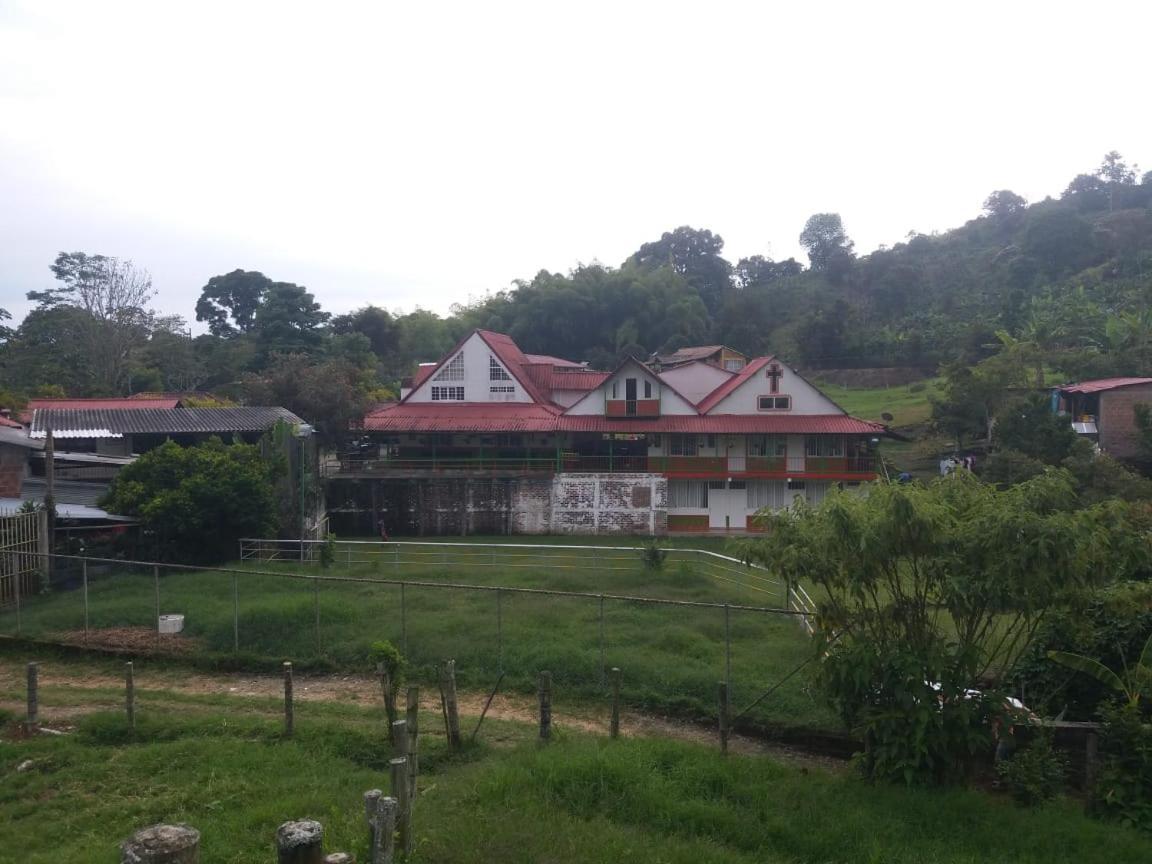 Ecohotel Colibrí Hotel *